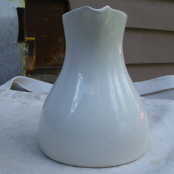 Vintage Ernest Sohn Design Creamer Hall China Co. - Picture 2 of 8